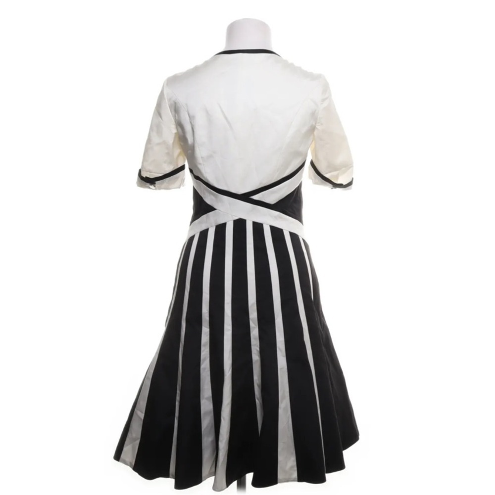 Karen Millen black and white dress - Picture 3 of 15